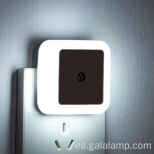 Luz nocturna LED inteligente con sensor de amanecer de anochecer